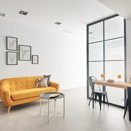 9 Nidos Centrica Suites - Nuevo Plasencia Exterior photo